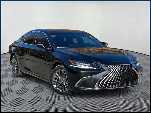 2025 Lexus ES 300h Ultra Luxury