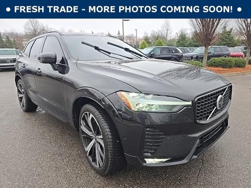 2022 Volvo XC60 B6 R-Design