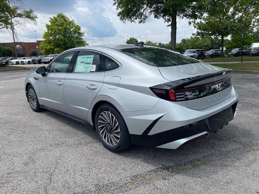 Silver 2025 Hyundai SONATA Hybrid SEL