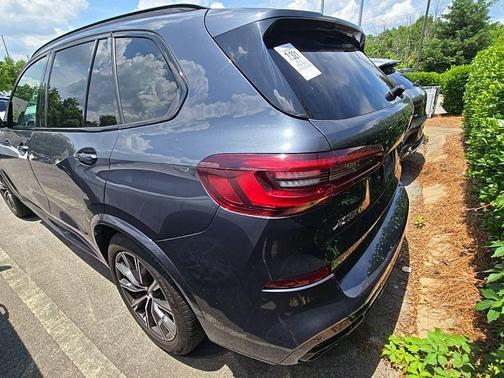 Gray Metallic 2021 BMW X5 xDrive40i