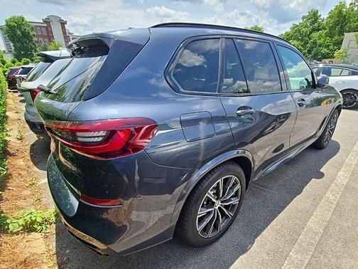 Gray Metallic 2021 BMW X5 xDrive40i