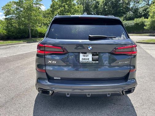 Gray Metallic 2021 BMW X5 xDrive40i