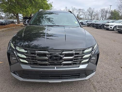 Phantom Black 2025 Hyundai TUCSON Limited