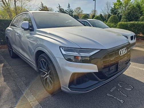Florett Silver Metallic 2020 Audi Q8 55 Premium Plus