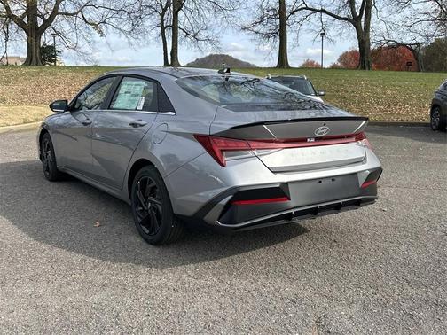 2026 Hyundai ELANTRA SEL