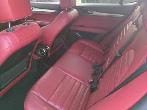 2021 Alfa Romeo Stelvio Ti