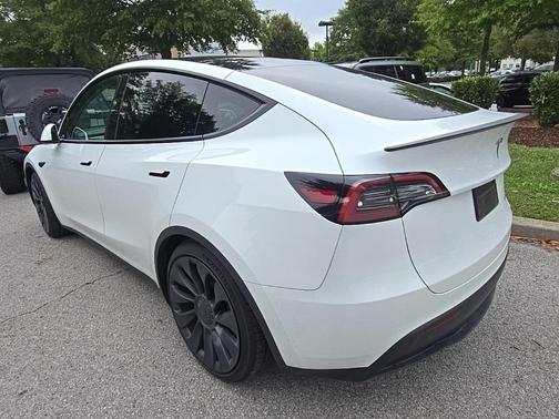 2024 Tesla Model Y Performance