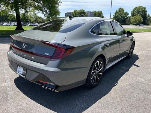 Phantom Black 2020 Hyundai SONATA SEL Plus