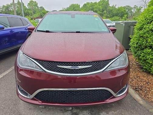 Velvet 2018 Chrysler Pacifica Touring-L Plus
