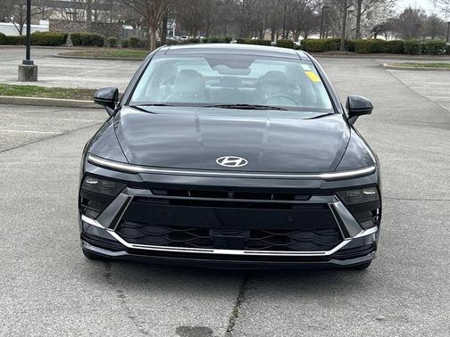 Onyx Black 2024 Hyundai SONATA Hybrid Limited