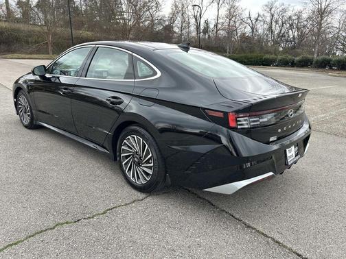 Onyx Black 2024 Hyundai SONATA Hybrid Limited
