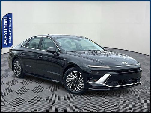 Onyx Black 2024 Hyundai SONATA Hybrid Limited