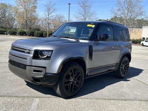 2022 Land Rover Defender 90 X-Dynamic S