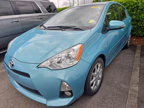 Summer Rain Metallic 2013 Toyota Prius c Four