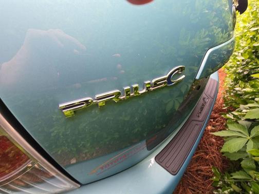 Summer Rain Metallic 2013 Toyota Prius c Four