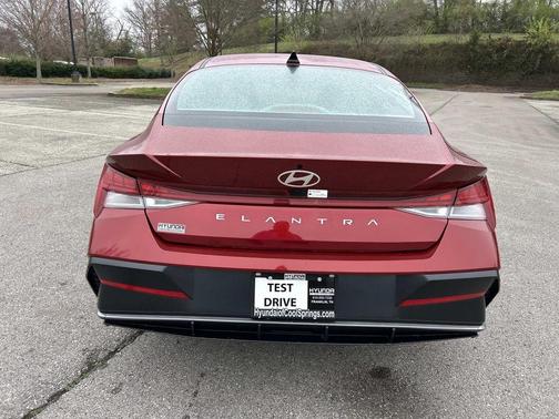 2025 Hyundai ELANTRA SEL Convenience