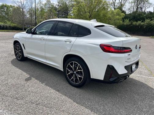Alpine White 2024 BMW X4 xDrive30i
