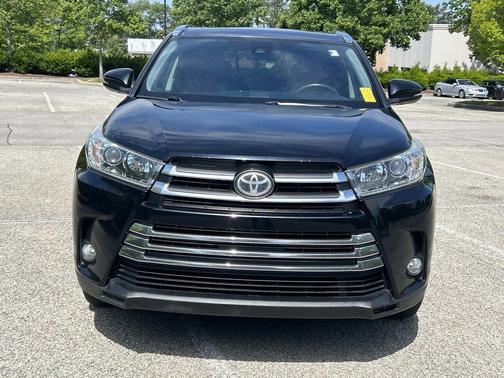 Midnight Black 2017 Toyota Highlander Limited