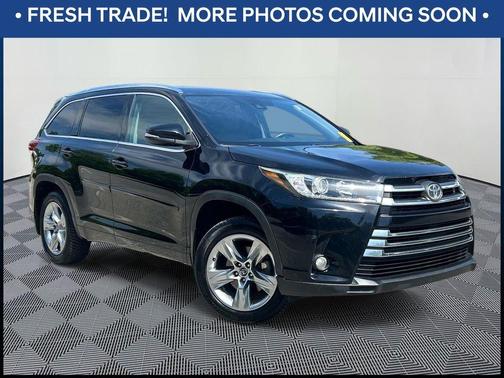 Midnight Black 2017 Toyota Highlander Limited