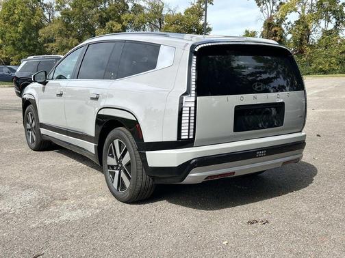 Cyber Gray 2026 Hyundai IONIQ 9 SEL