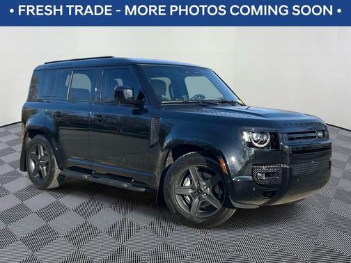 2025 Land Rover Defender P400 X-Dynamic SE