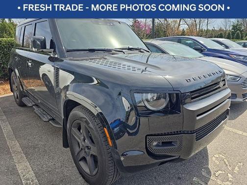 2025 Land Rover Defender P400 X-Dynamic SE