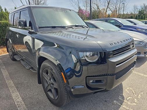 2025 Land Rover Defender P400 X-Dynamic SE