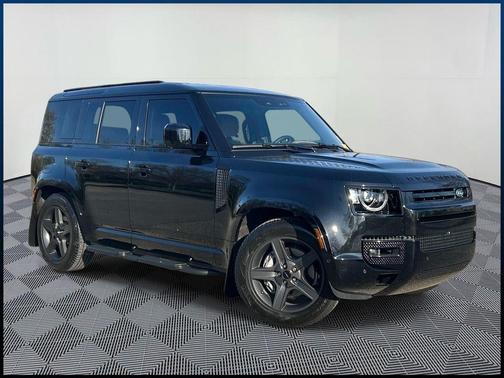 Santorini Black 2025 Land Rover Defender P400 X-Dynamic SE