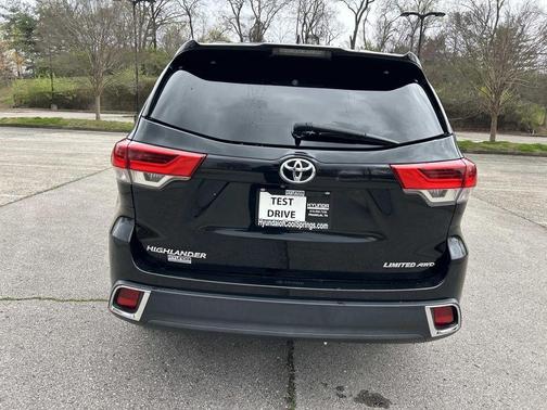2018 Toyota Highlander Limited