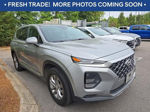 Shimmering Silver Pearl 2020 Hyundai SANTA FE 2.4 SE