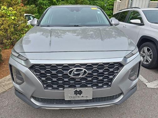 Shimmering Silver Pearl 2020 Hyundai SANTA FE 2.4 SE
