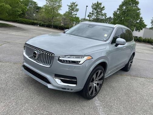 2025 Volvo XC90 B6 Plus 7-Seater