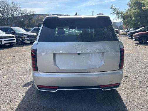 Silver Metallic 2026 Hyundai PALISADE Calligraphy