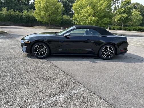 2022 Ford Mustang EcoBoost Premium
