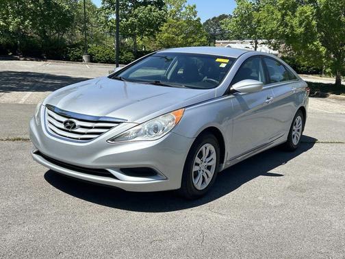 Radiant Silver Metallic 2012 Hyundai SONATA GLS
