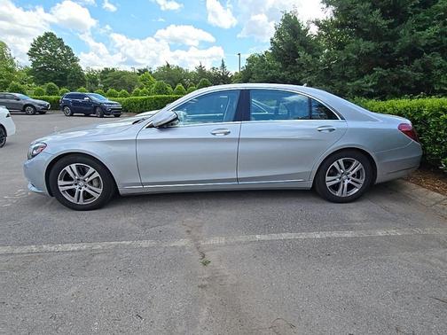Iridium Silver Metallic 2017 Mercedes-Benz S-Class S 550