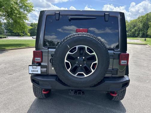 Granite Crystal Clearcoat Metallic 2016 Jeep Wrangler Unlimited Rubicon