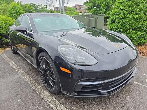 Jet Black Metallic 2020 Porsche Panamera 4S