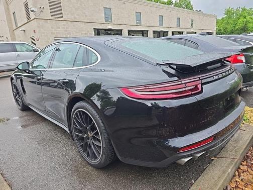 Jet Black Metallic 2020 Porsche Panamera 4S