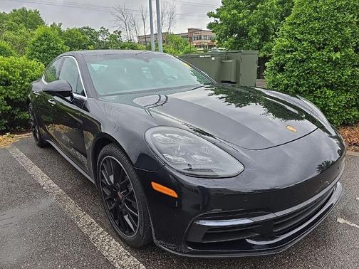 Jet Black Metallic 2020 Porsche Panamera 4S