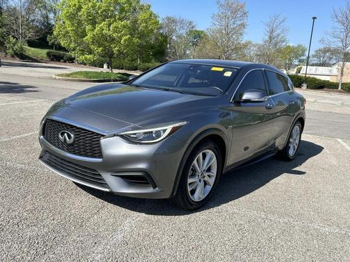 2018 INFINITI QX30 Luxury
