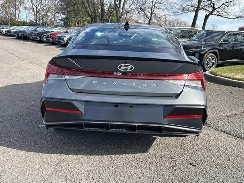2026 Hyundai ELANTRA SEL