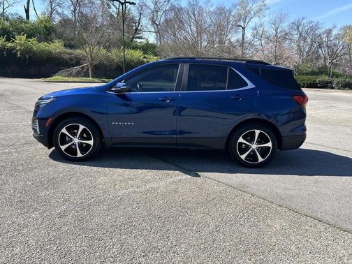 Blue 2022 Chevrolet Equinox 1LT