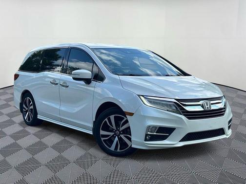 Diamond White 2018 Honda Odyssey Elite