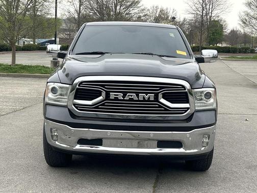 Brilliant Black Crystal Pearlcoat 2017 RAM 1500 Longhorn