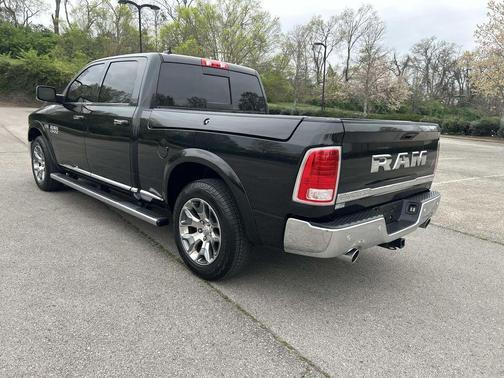 Brilliant Black Crystal Pearlcoat 2017 RAM 1500 Longhorn