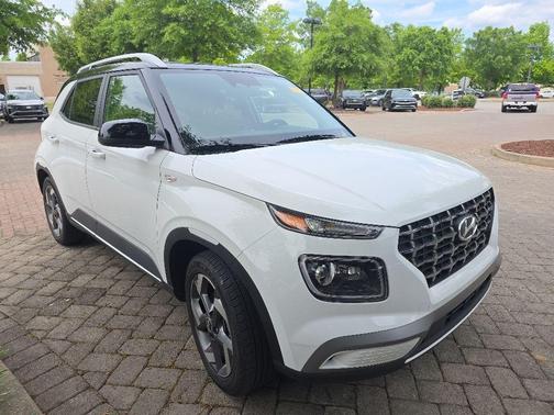 Lunar 2023 Hyundai VENUE Limited