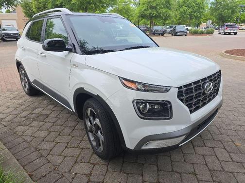 Lunar 2023 Hyundai VENUE Limited