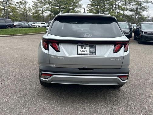 Shimmering Silver 2026 Hyundai TUCSON Hybrid SEL