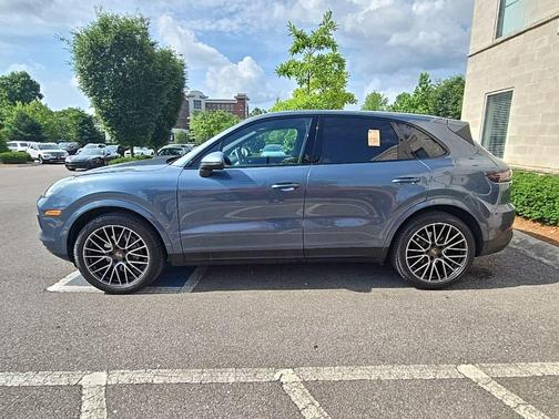 Biscay Blue Metallic 2019 Porsche Cayenne Base